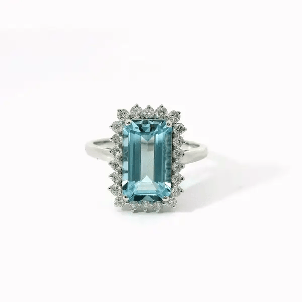 14KT WHITE GOLD AQUAMARINE RING WITH DIAMONDS