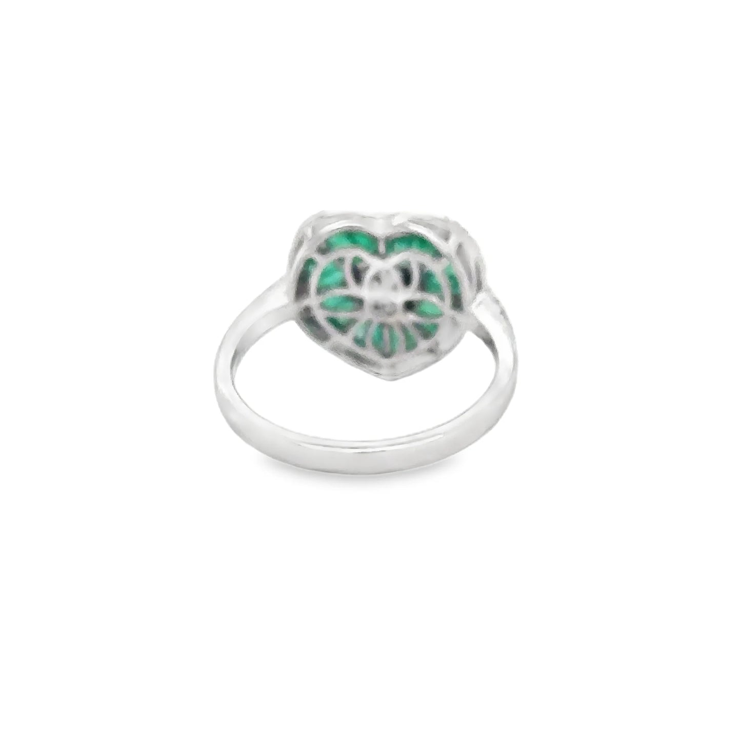 14KT WHITE GOLD EMERALD AND DIAMONDS HEART RING
