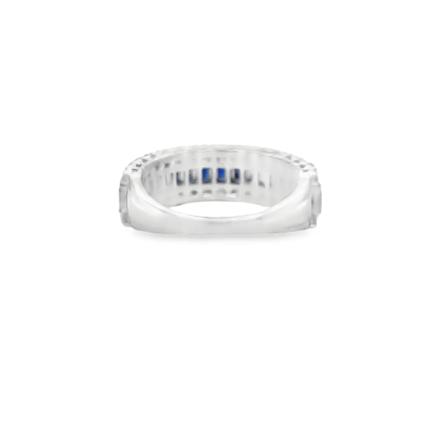 14KT WHITE GOLD SAPPHIRE AND DIAMONDS RING