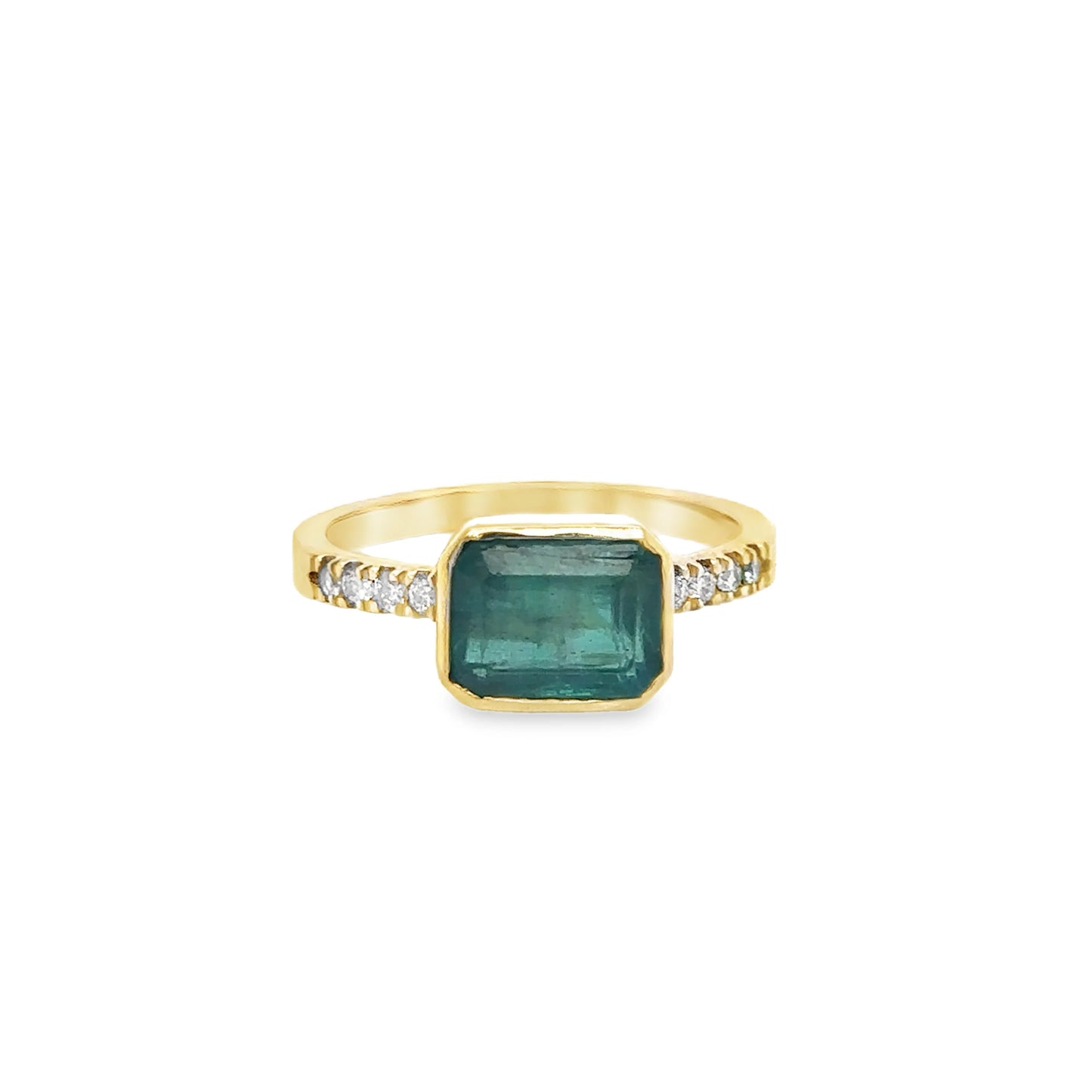 14KT YELLOW GOLD EMERALD AND DIAMONDS RING
