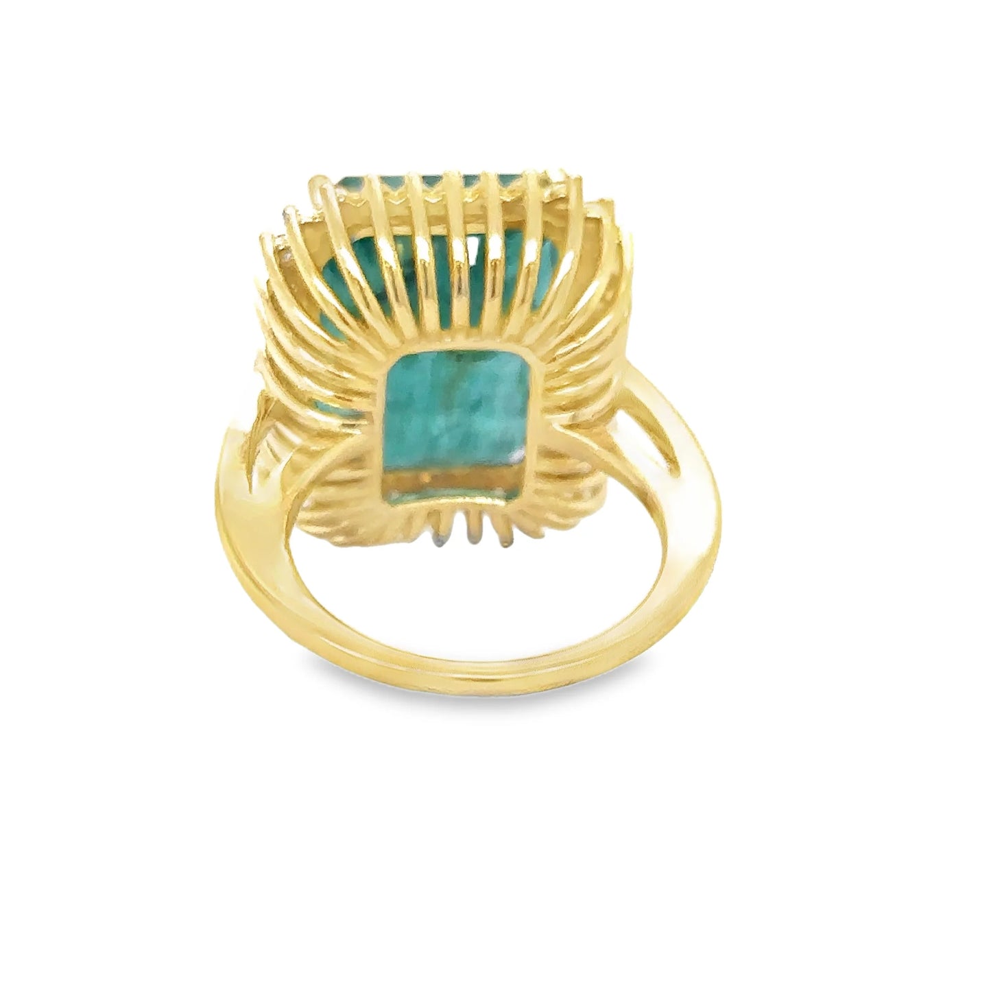 14KT YELLOW GOLD EMERALD AND DIAMONDS RING