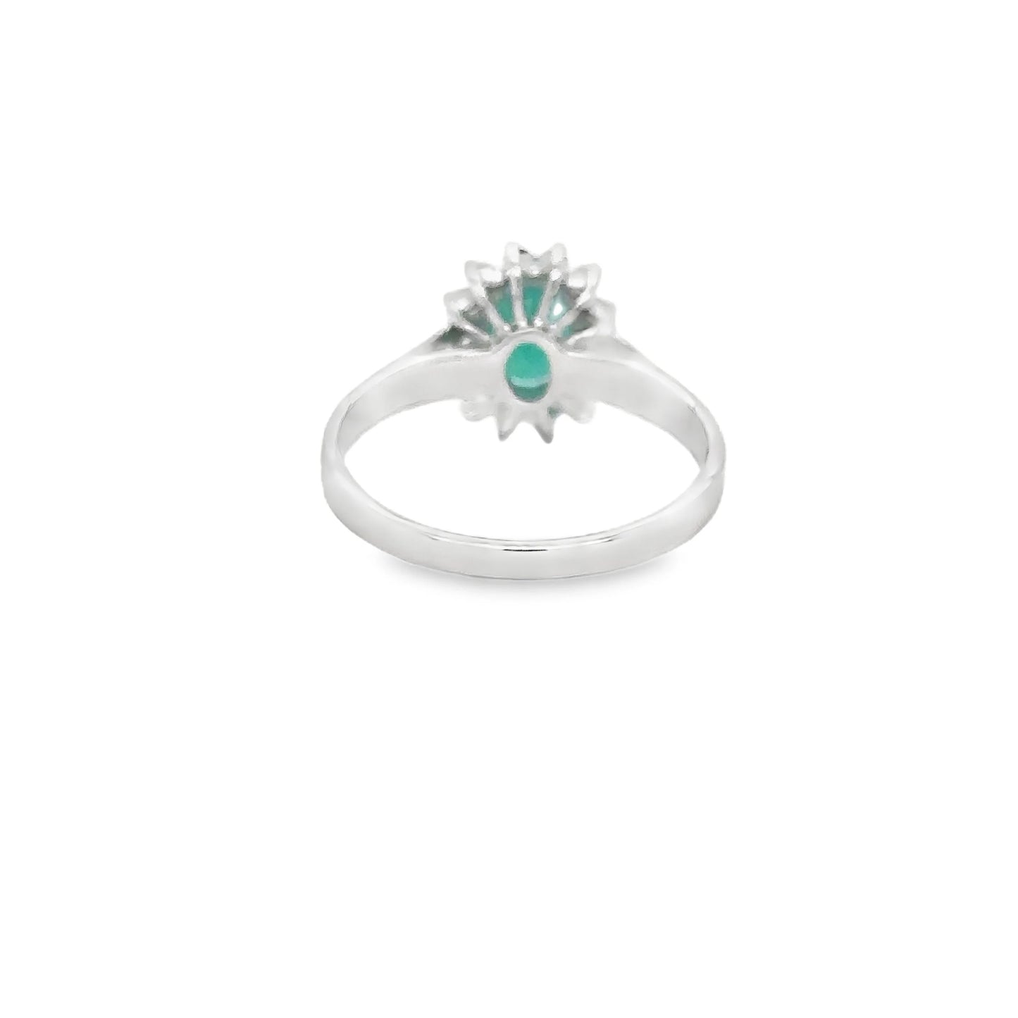 18KT WHITE GOLD EMERALD AND DIAMONDS RING