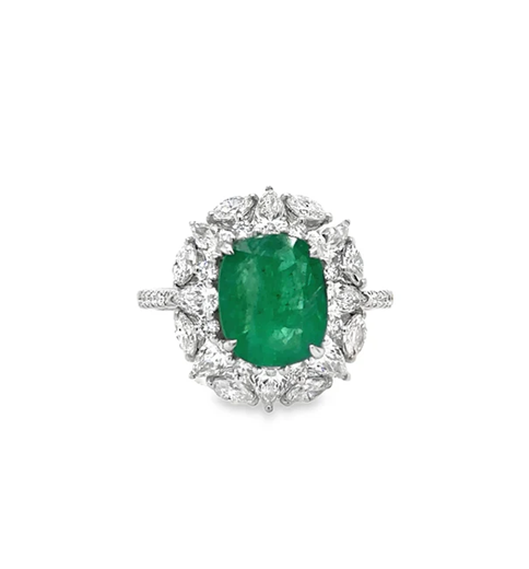 18KT WHITE GOLD EMERALD AND DIAMONDS RING