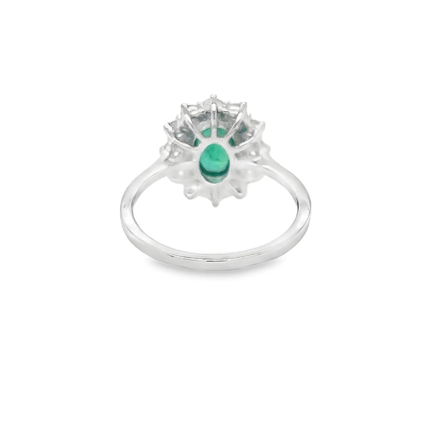 18KT WHITE GOLD EMERALD AND DIAMONDS RING