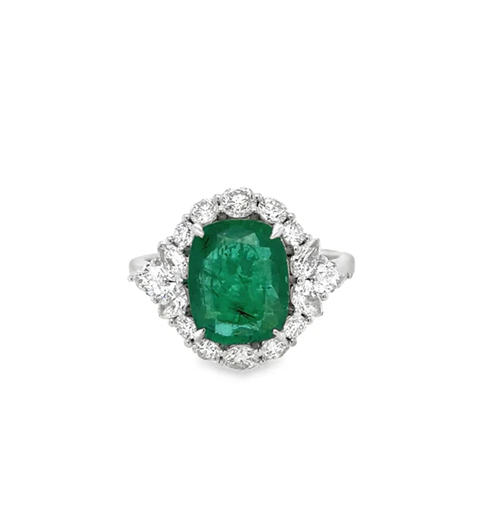 18KT WHITE GOLD EMERALD AND DIAMONDS RING