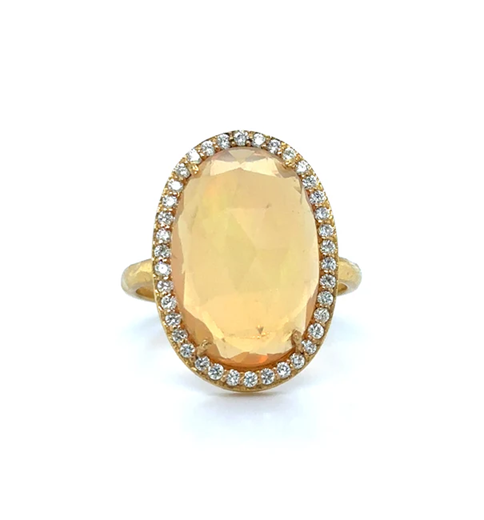 18KT YELLOW GOLD OPAL AND DIAMONDS RING