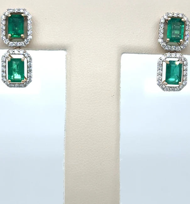 14KT YELLOW GOLD EMERALD AND DIAMONDS EARRING