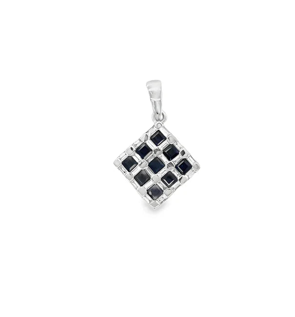 18KT WHITE GOLD DIAMOND AND SAPPHIRE PENDENT