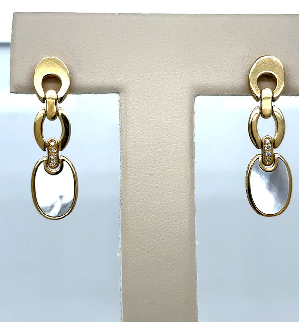 14KT YELLOW GOLD MOTHER OF PEARL AND DIAMONDS EARRING