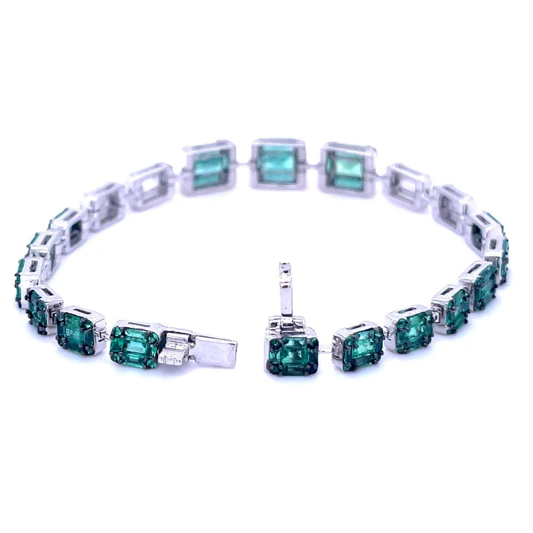 18KT WHITE GOLD EMERALD & DIAMOND BAGUETTE BRACELET