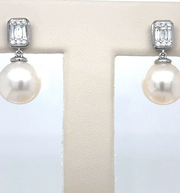 14KT WHITE GOLD FRESH WATER PEARL AND DIAMOND EARRING