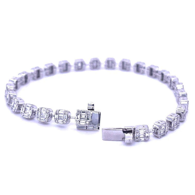 18KT WHITE GOLD DIAMOND BAGUETTE BRACELET