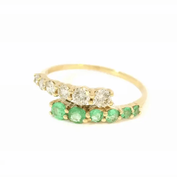 14KT YELLOW GOLD EMERALD AND DIAMOND RING