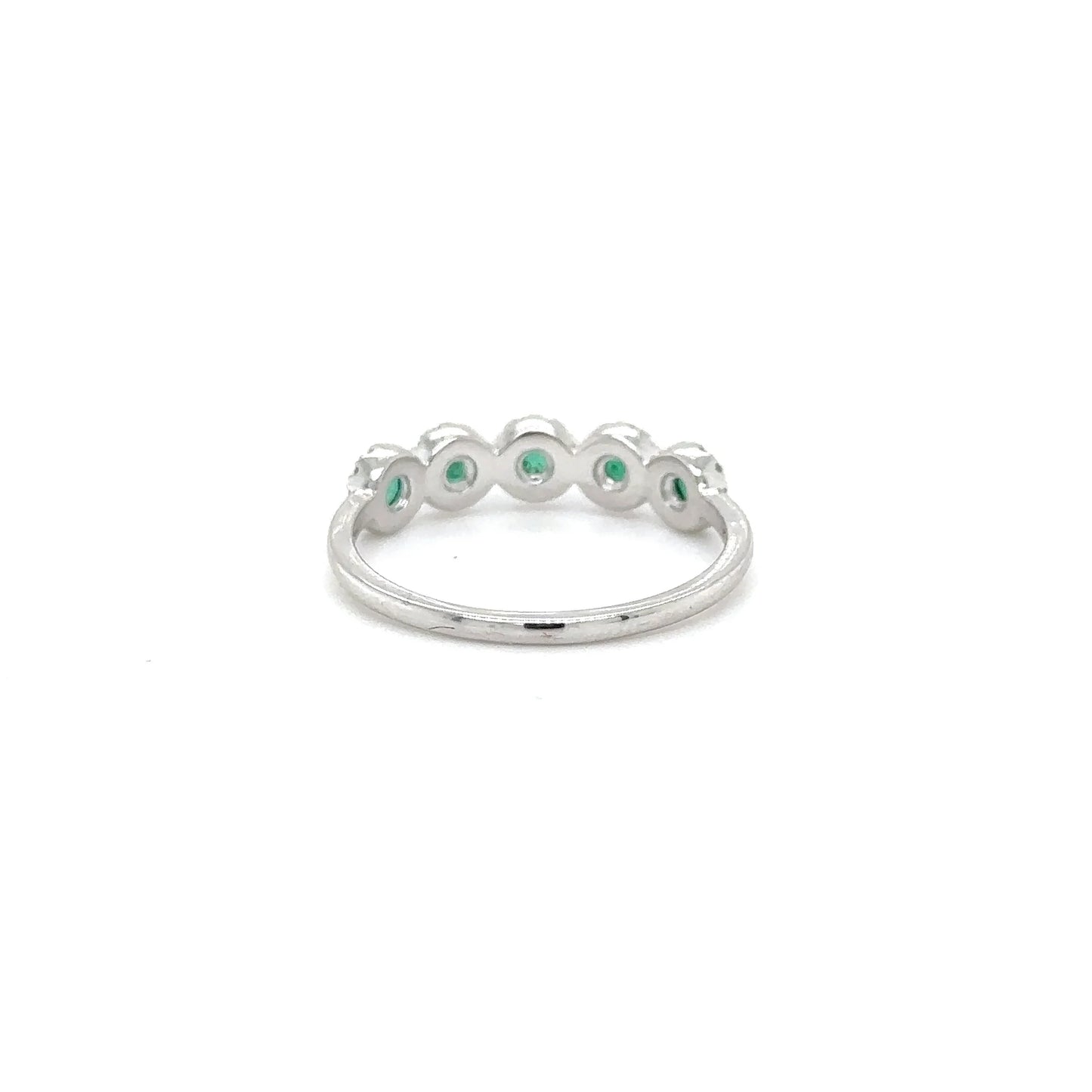14KT WHITE GOLD EMERALD AND DIAMONDS RING