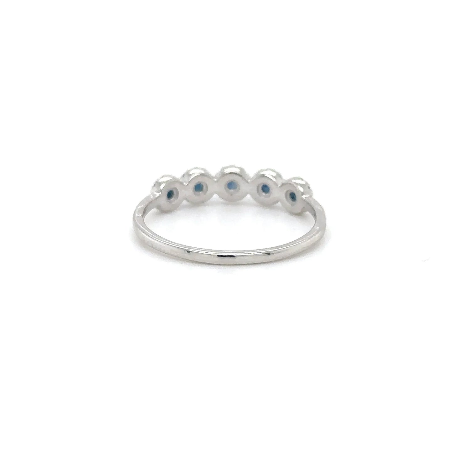 14KT WHITE GOLD SAPPHIRE AND DIAMONDS RING