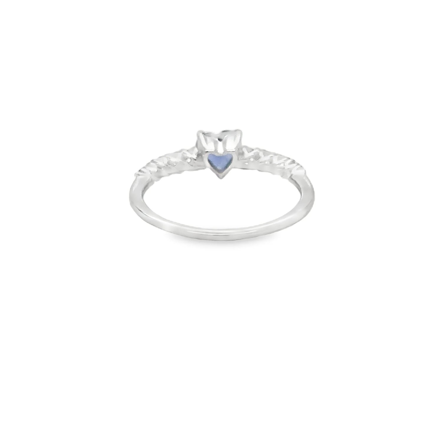 18KT WHITE GOLD HEART SHAPED BLUE SAPPHIRE DIAMOND RING