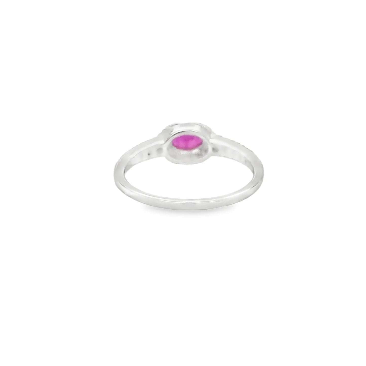 18KT WHITE GOLD RUBY AND DIAMONDS RING