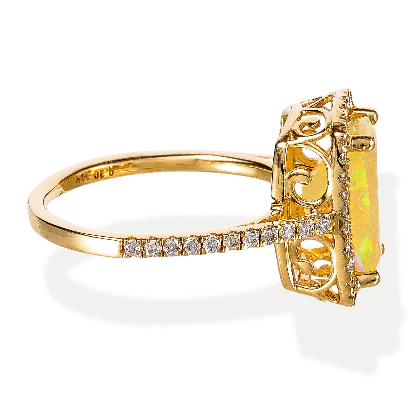 DIAMOND / STONE CUSHION SHAPE RING