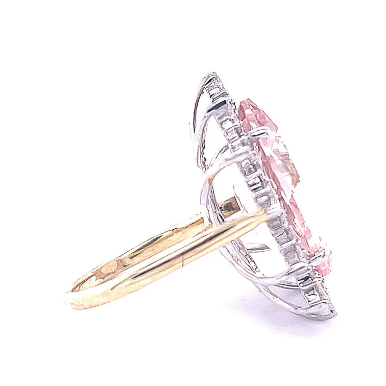 14KT YELLOW AND WHITE GOLD DIAMOND/MORGANITE OVAL SHAPE RING