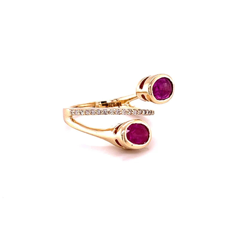 14KT YELLOW GOLD RUBY RING WITH DIAMONDS