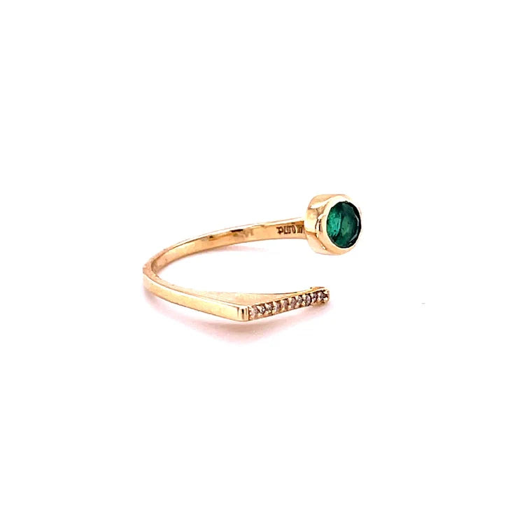 14KT YELLOW GOLD EMERALD RING WITH DIAMONDS