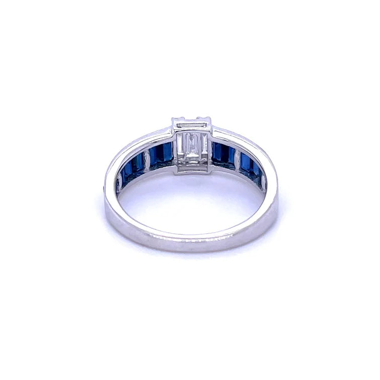 18KT WHITE GOLD BLUE SAPPHIRE WITH DIAMOND RING