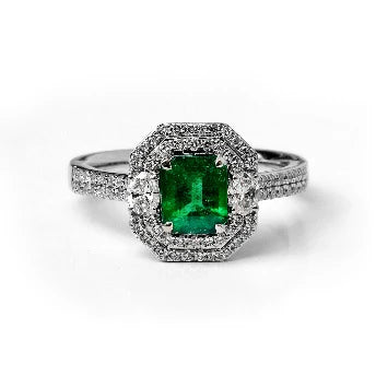18KT WHITE GOLD EMERALD AND DIAMONDS RING