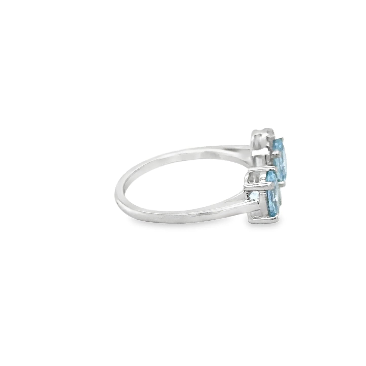 14KT WHITE GOLD AQUAMARINE AND DIAMONDS RING
