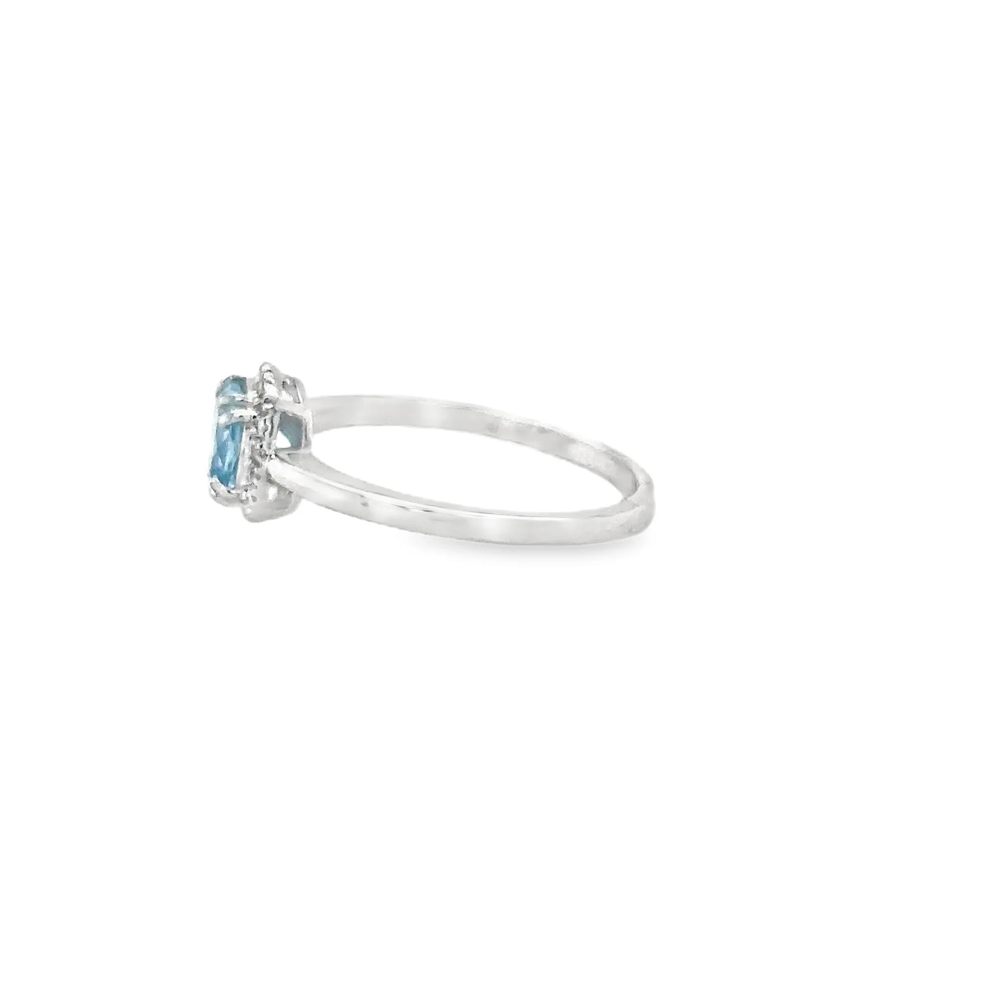 14KT WHITE GOLD AQUAMARINE RING WITH DIAMONDS