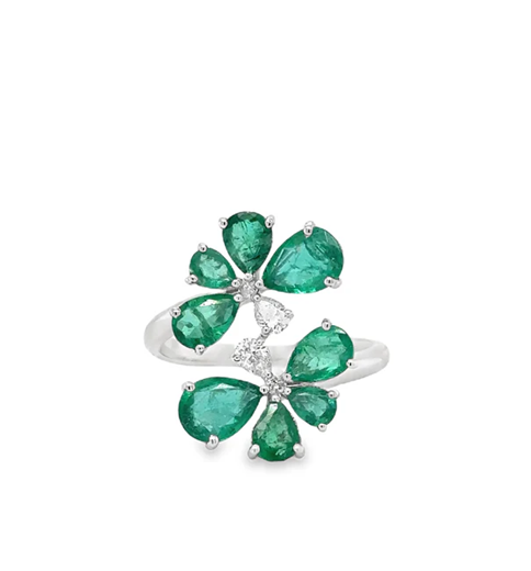 14KT WHITE GOLD EMERALD AND DIAMONDS RING