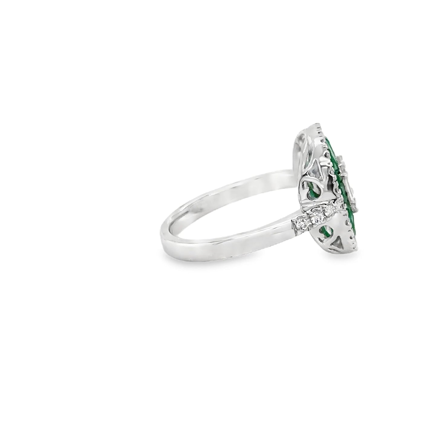 14KT WHITE GOLD EMERALD AND DIAMONDS RING