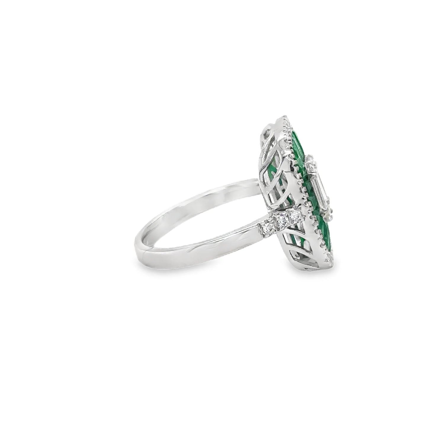 14KT WHITE GOLD EMERALD AND DIAMONDS RING