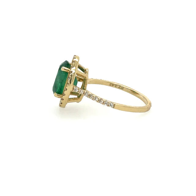 YELLOW GOLD EMERALD RING WITH DIAMONDS
