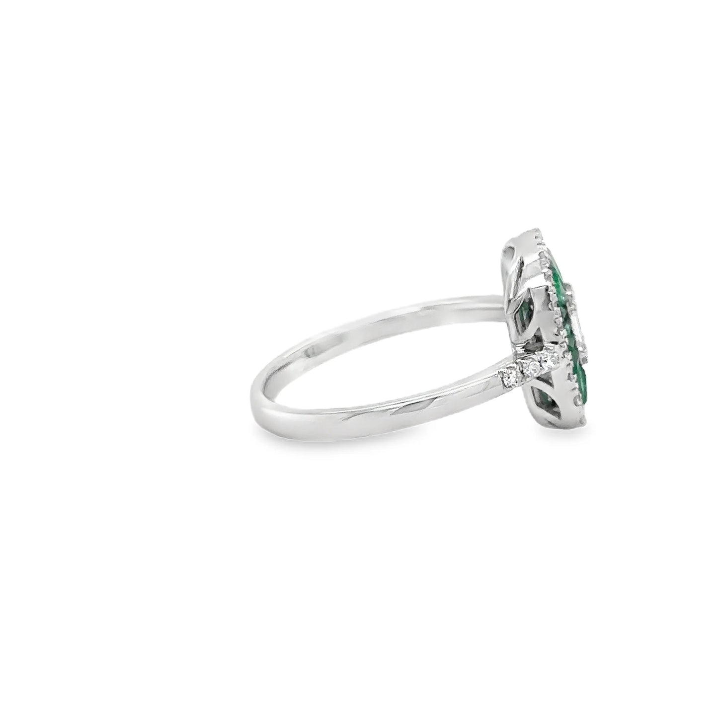14KT WHITE GOLD EMERALD AND DIAMONDS RING
