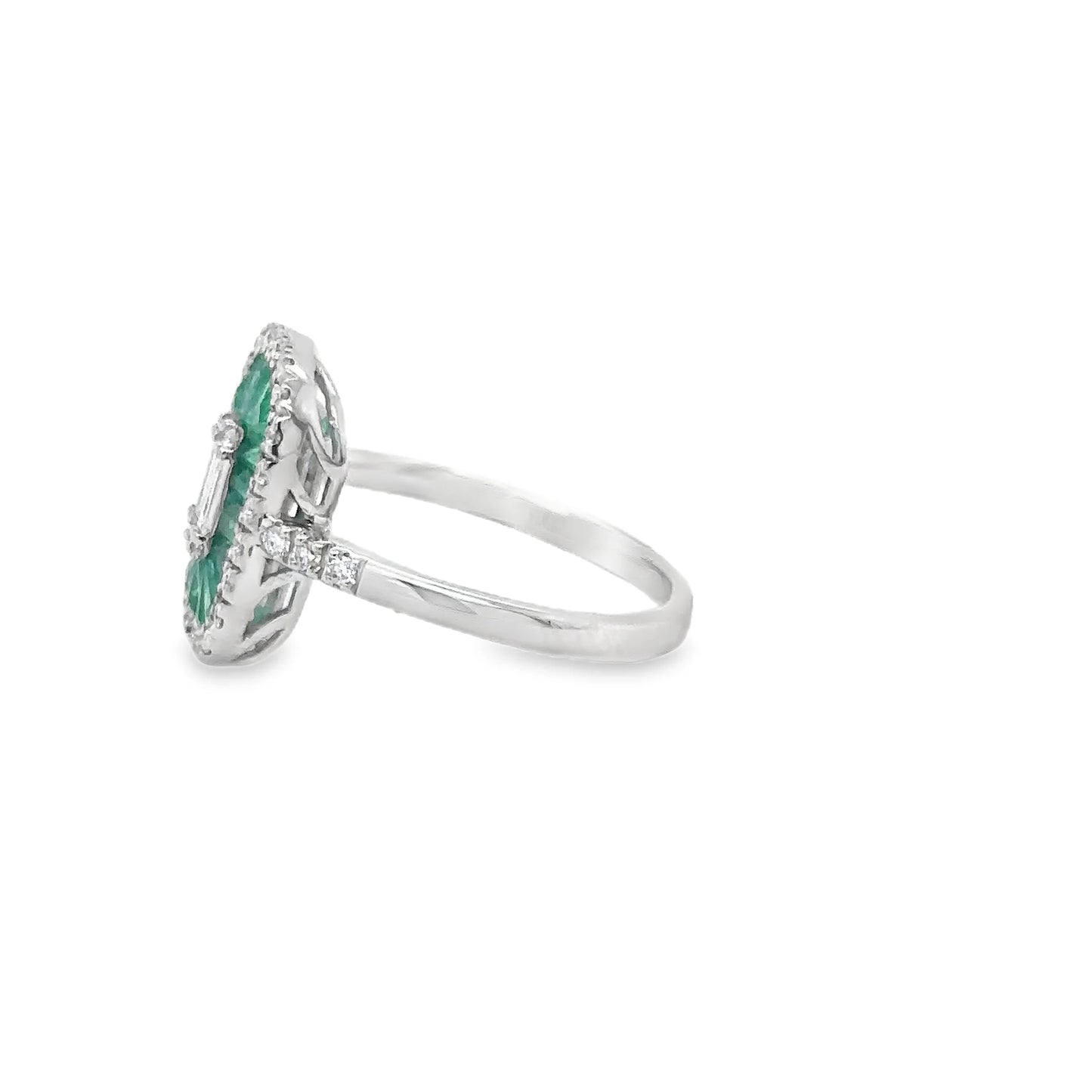 14KT WHITE GOLD EMERALD AND DIAMONDS RING