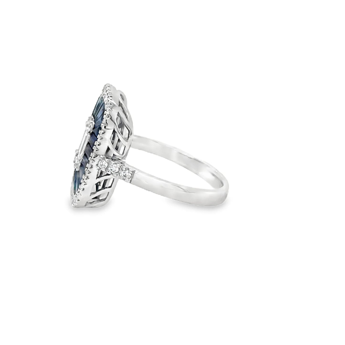 14KT WHITE GOLD SAPPHIRE AND DIAMONDS RING