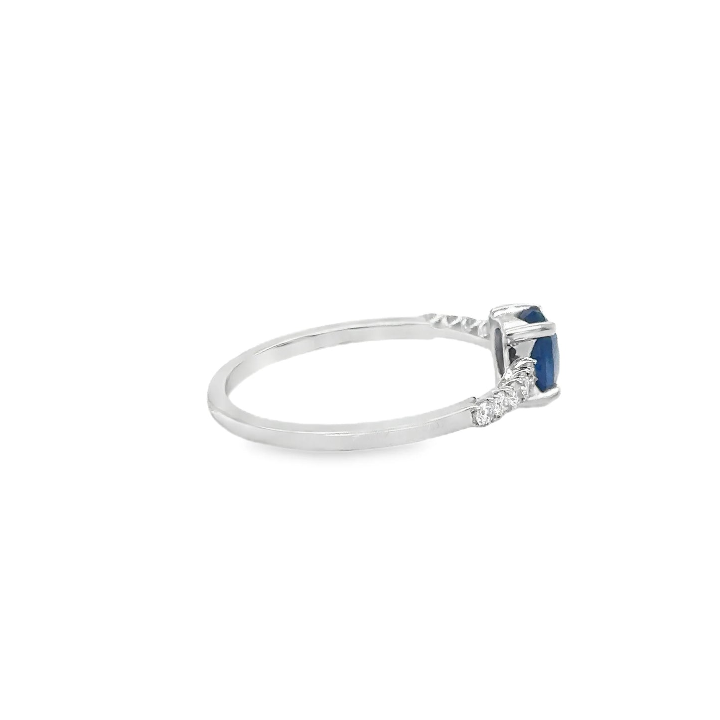 14KT WHITE GOLD SAPPHIRE AND DIAMONDS RING