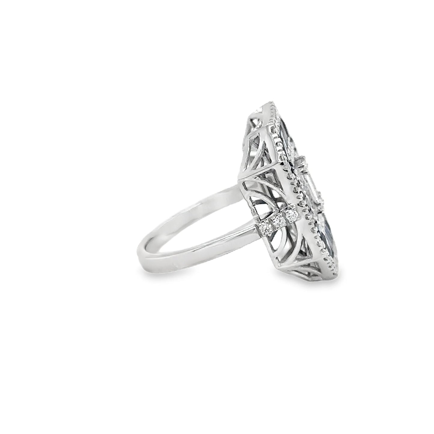 14KT WHITE GOLD SAPPHIRE AND DIAMONDS RING