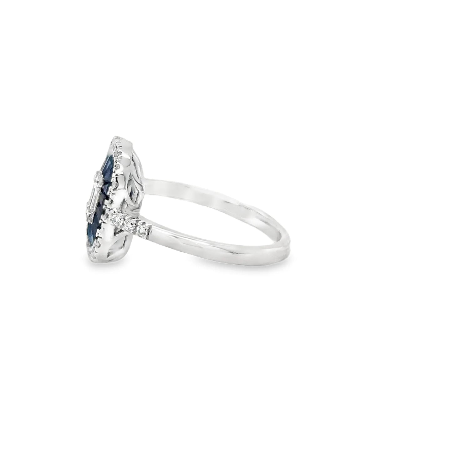14KT WHITE GOLD SAPPHIRE AND DIAMONDS RING