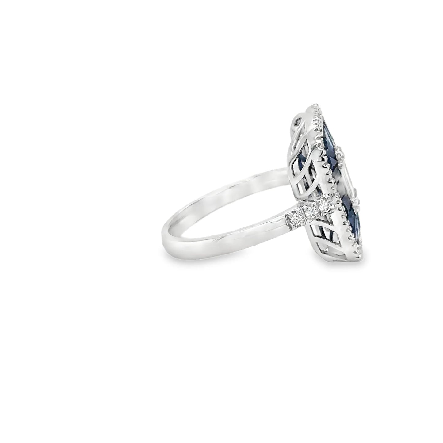 14KT WHITE GOLD SAPPHIRE AND DIAMONDS RING