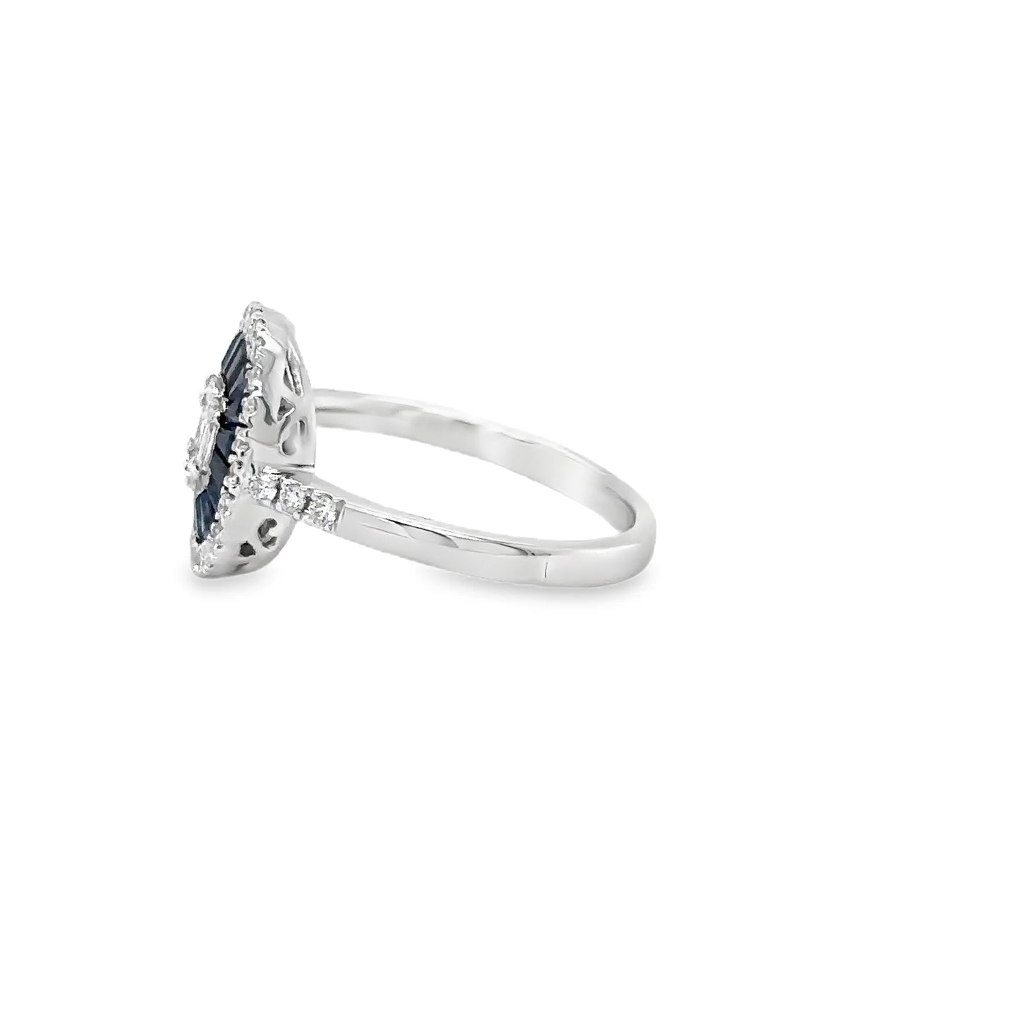 14KT WHITE GOLD SAPPHIRE AND DIAMONDS RING