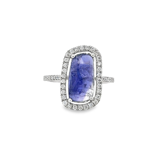 14KT WHITE GOLD TANZANITE AND DIAMONDS RING