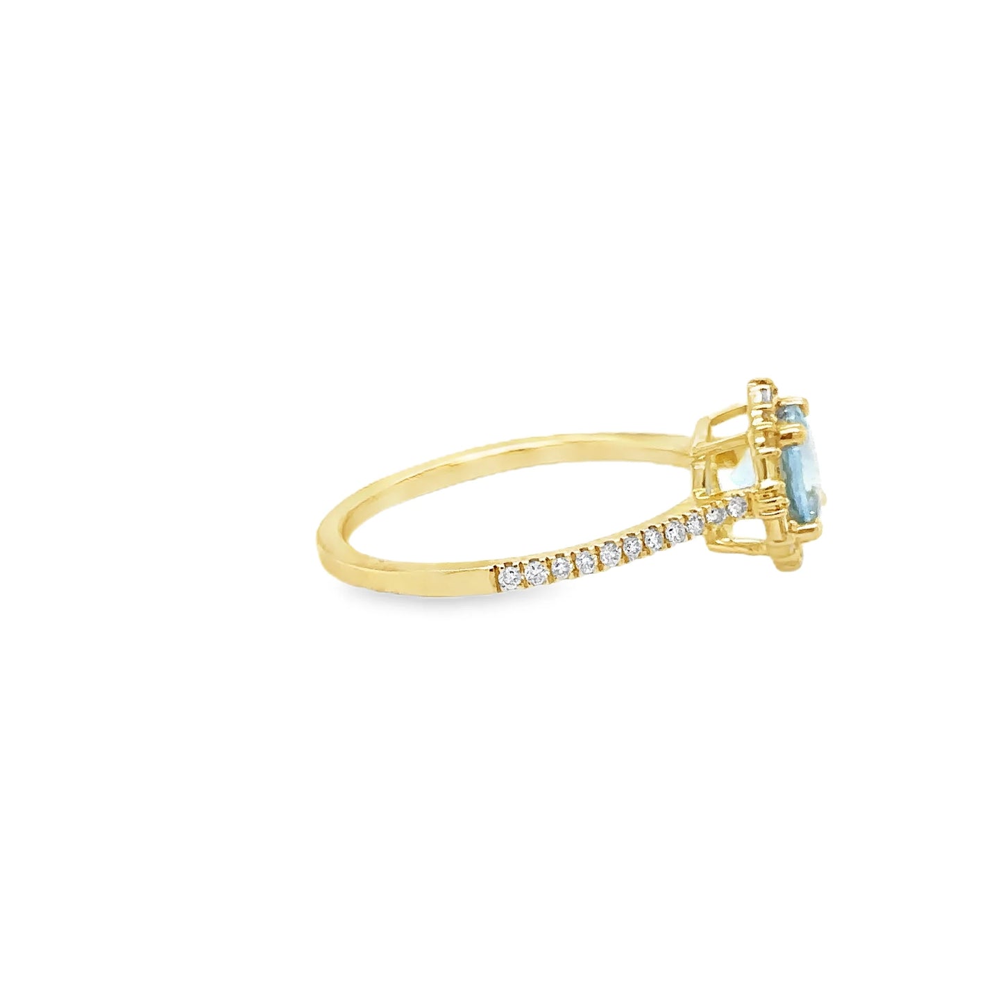 14KT YELLOW GOLD AQUAMARINE AND DIAMONDS RING