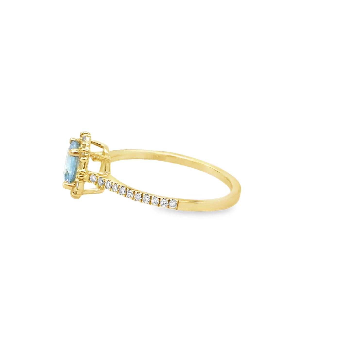 14KT YELLOW GOLD AQUAMARINE AND DIAMONDS RING