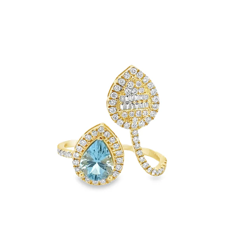 14KT YELLOW GOLD AQUAMARINE AND DIAMONDS RING