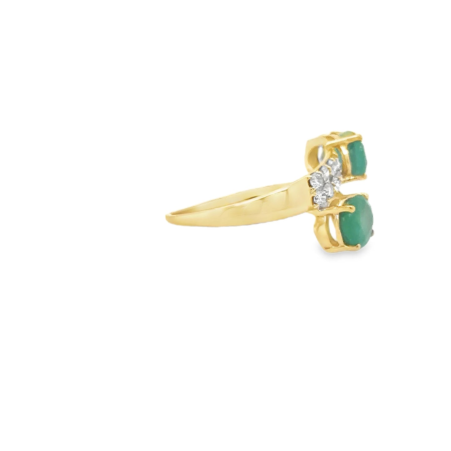 14KT YELLOW GOLD EMERALD AND DIAMOND RING