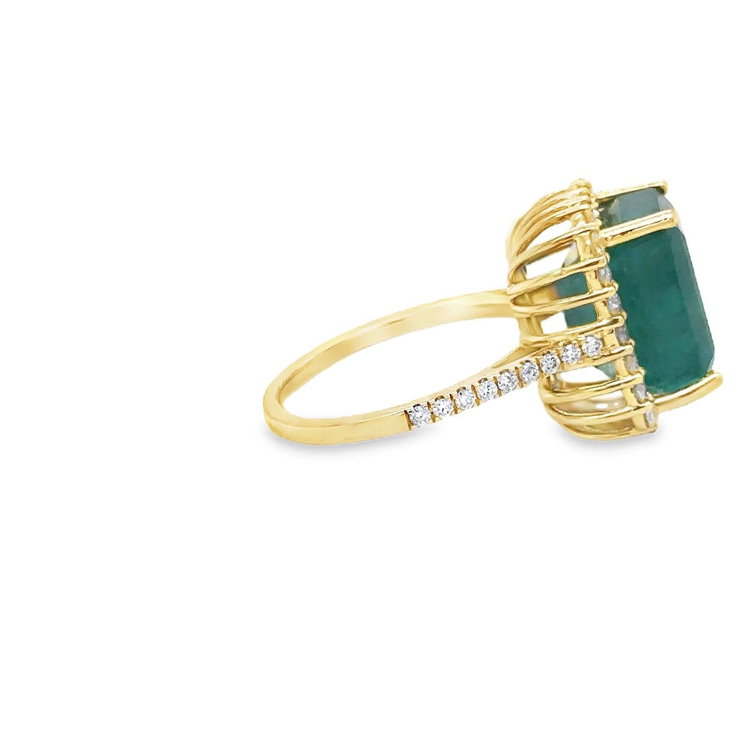 14KT YELLOW GOLD EMERALD AND DIAMONDS RING