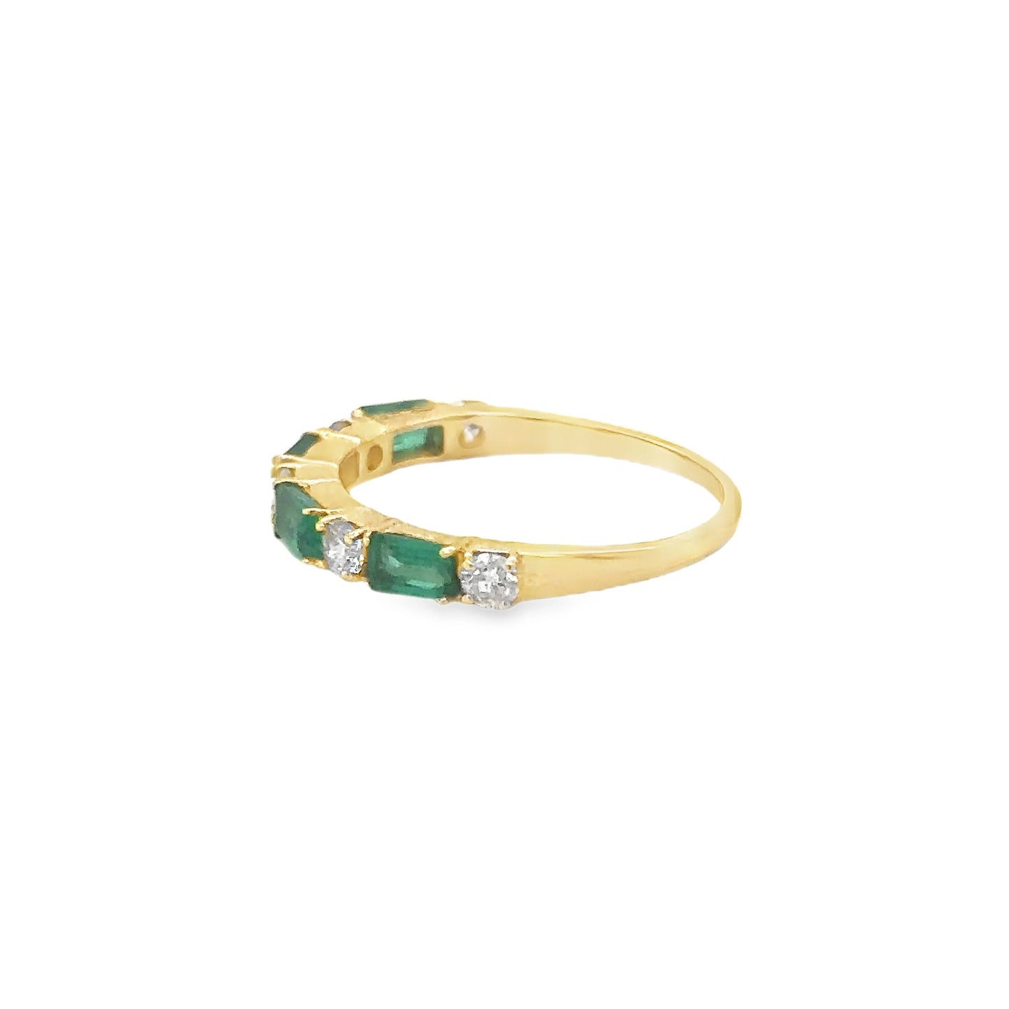 14KT YELLOW GOLD EMERALD AND DIAMONDS RING