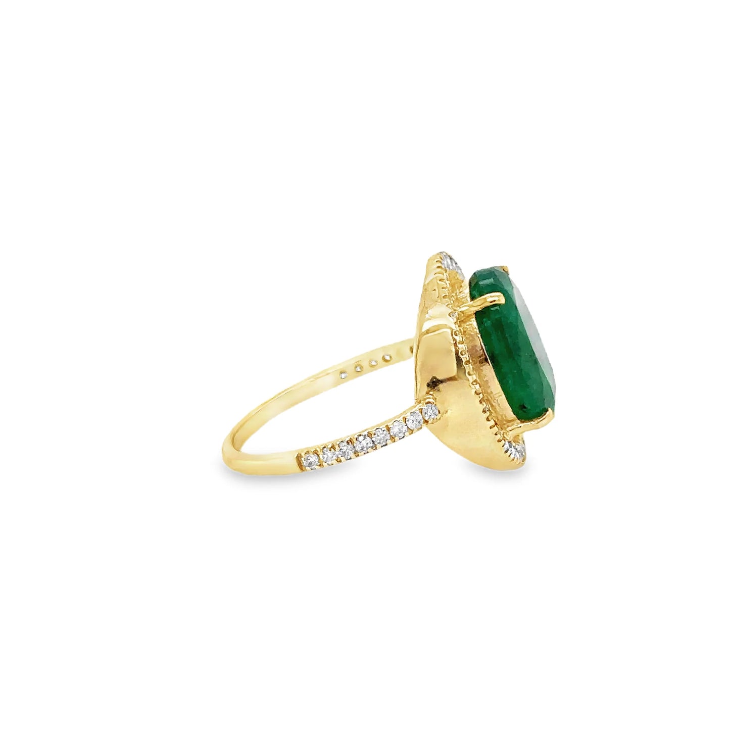 14KT YELLOW GOLD EMERALD AND DIAMONDS RING
