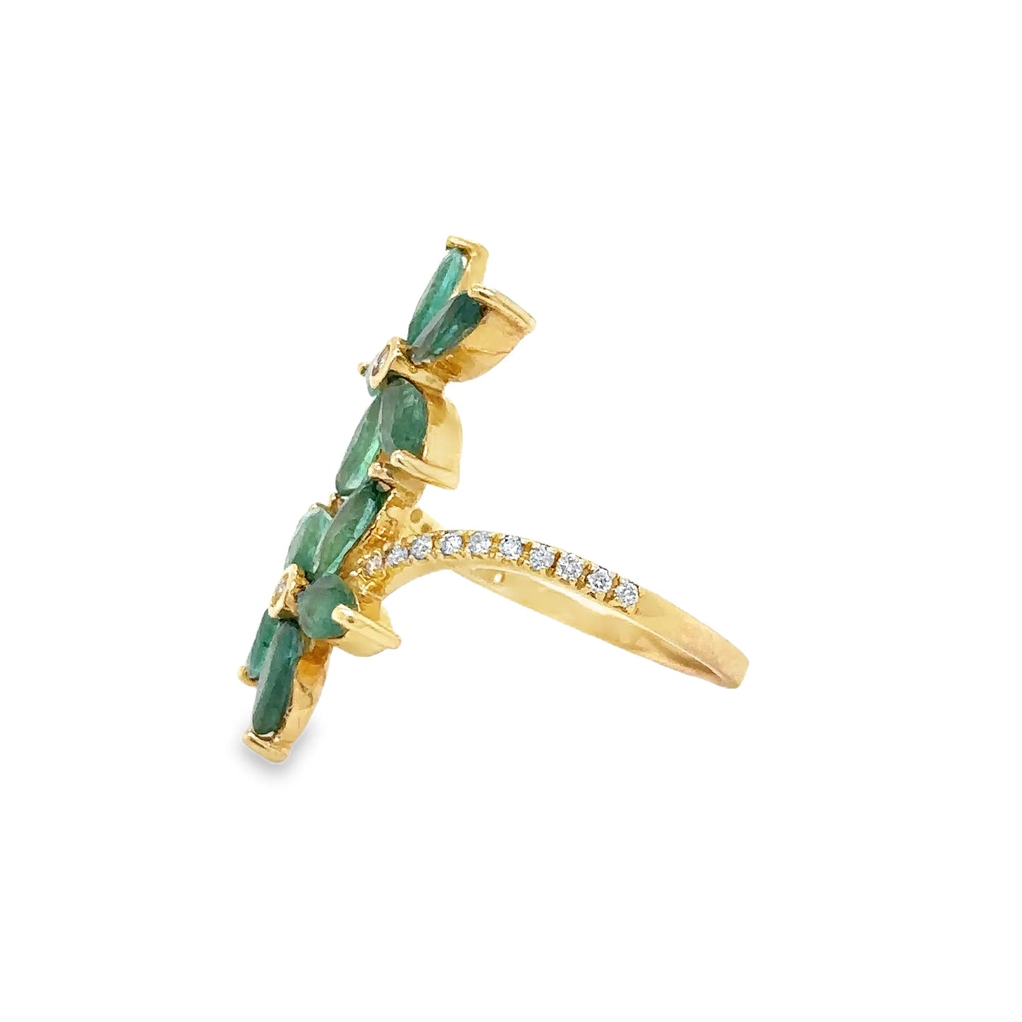 14KT YELLOW GOLD EMERALD AND DIAMONDS RING